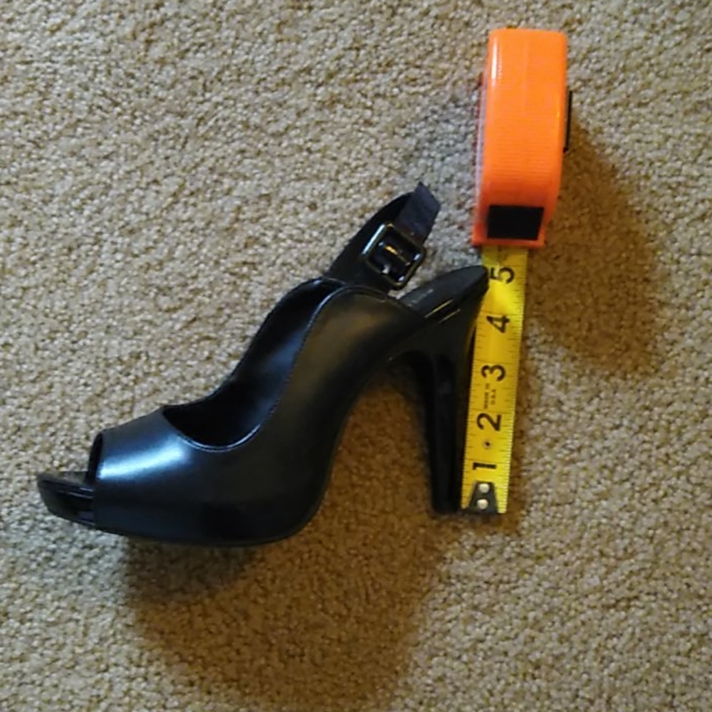 Shoes - Picture 10 of 10